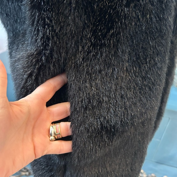 Lauren Ralph Lauren Black Faux Fur Vest Front Zipper Pockets Lined Med - Picture 11 of 16